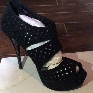 Black open toed heels